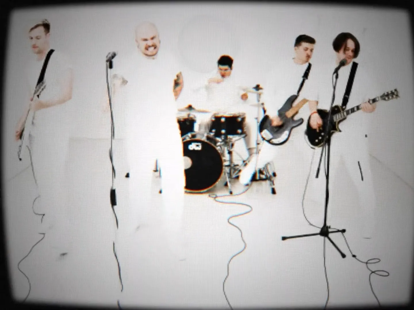Hone - Blurry Visions — still 10