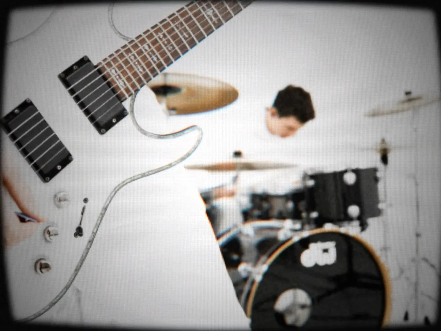 Hone - Blurry Visions — still 4
