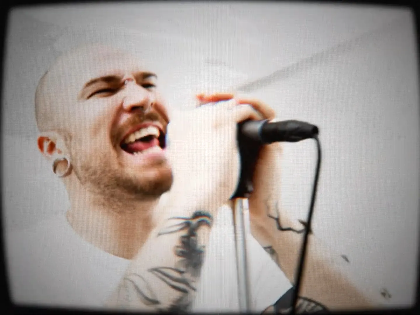Hone - Blurry Visions — still 6